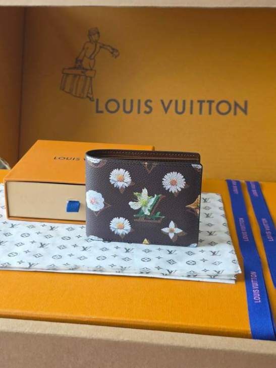 Picture of Louis Vuitton Wallets _SKUfw231627637fw